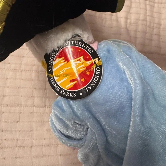 Disnet Theme Parks DONALD DUCK PIRATES of the CARIBBEAN 9" Sitting Pirate Plush - Picture 5 of 7